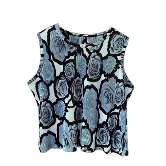 Rose Print Pleated Sleeveless Tank Top in Grey Black and White Dark Florals - Picture 1 of 8